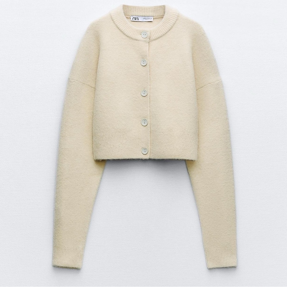 NEVER WORN Zara Women’s cropped knit cardigan